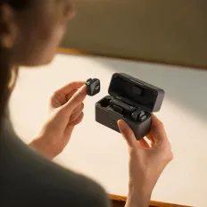 DJI Mic Mini Wireless Microphone Kit 2 TX + 1 RX thumbnail
